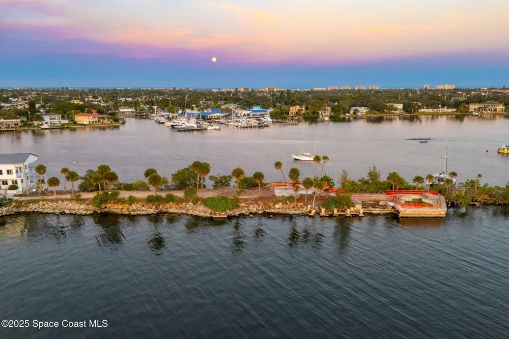 11680 Dragon Point Drive Merritt Island, FL 32952
