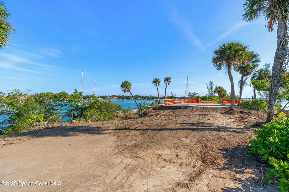 11680 Dragon Point Drive Merritt Island, FL 32952