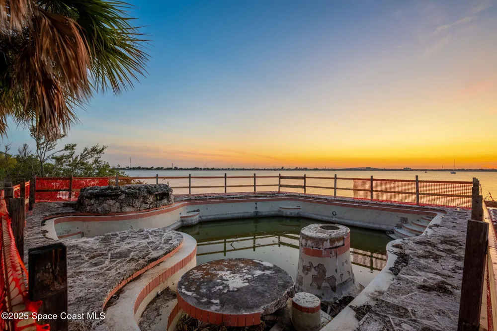 11680 Dragon Point Drive Merritt Island, FL 32952