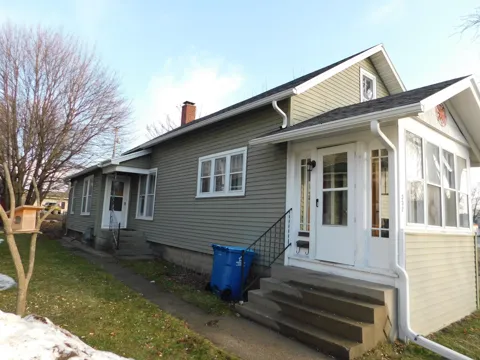 332 3rd Street