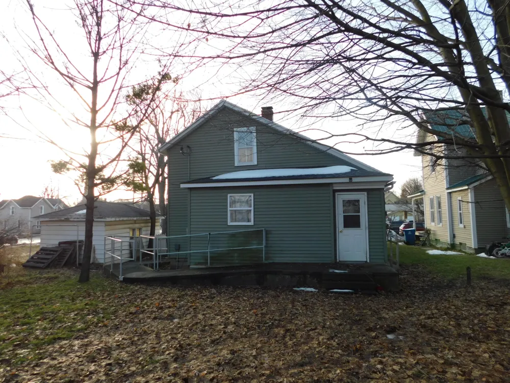 332 3rd Street Manistee City, MI 49660