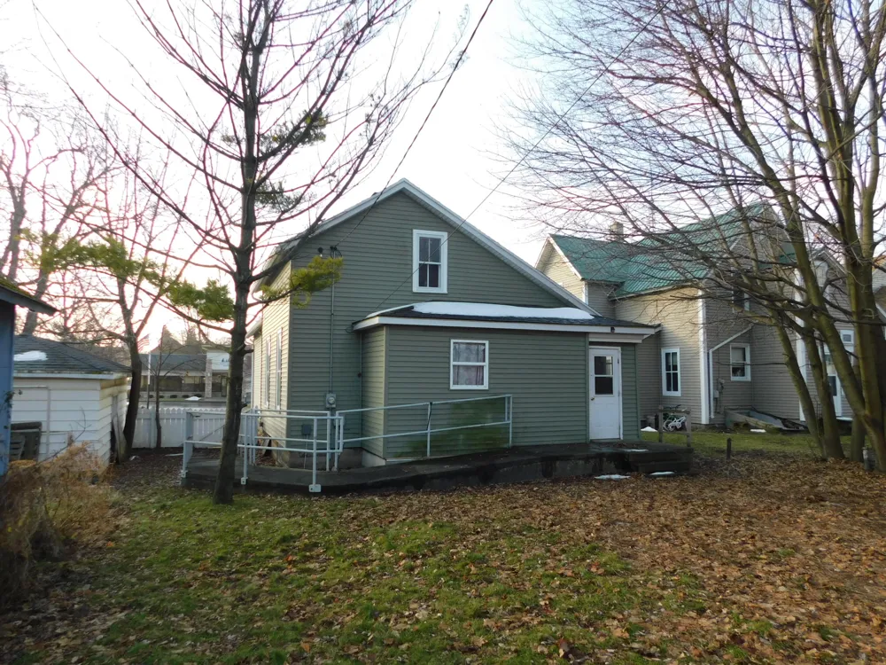 332 3rd Street Manistee City, MI 49660