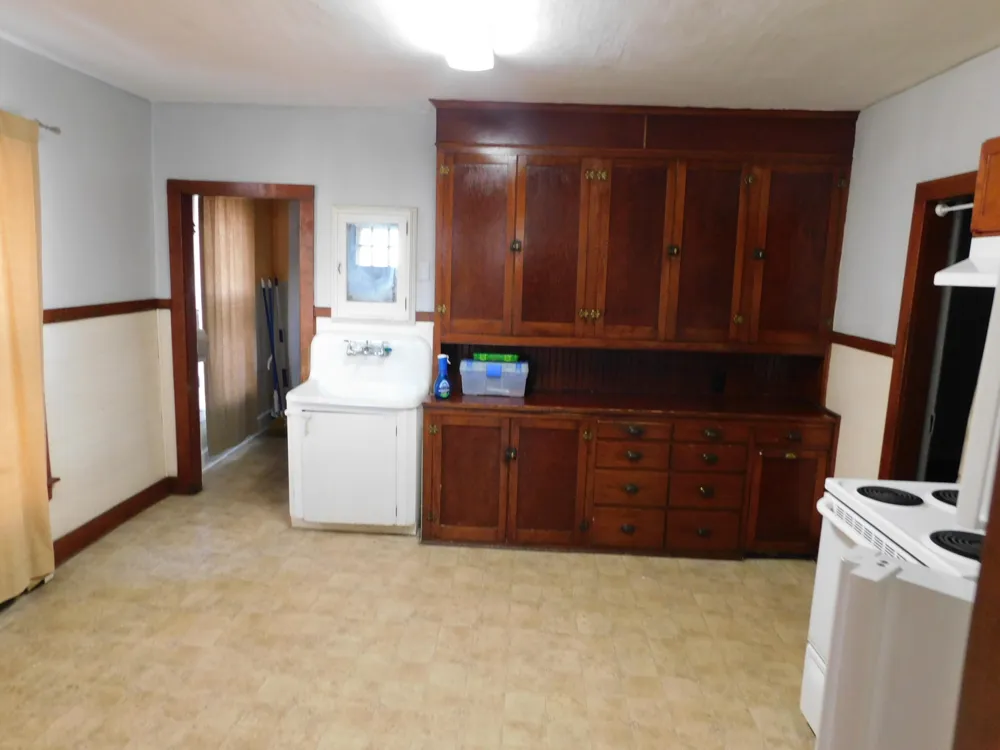 332 3rd Street Manistee City, MI 49660