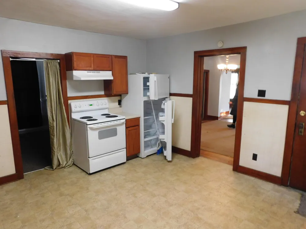 332 3rd Street Manistee City, MI 49660