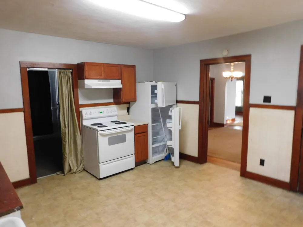 332 3rd Street Manistee City, MI 49660