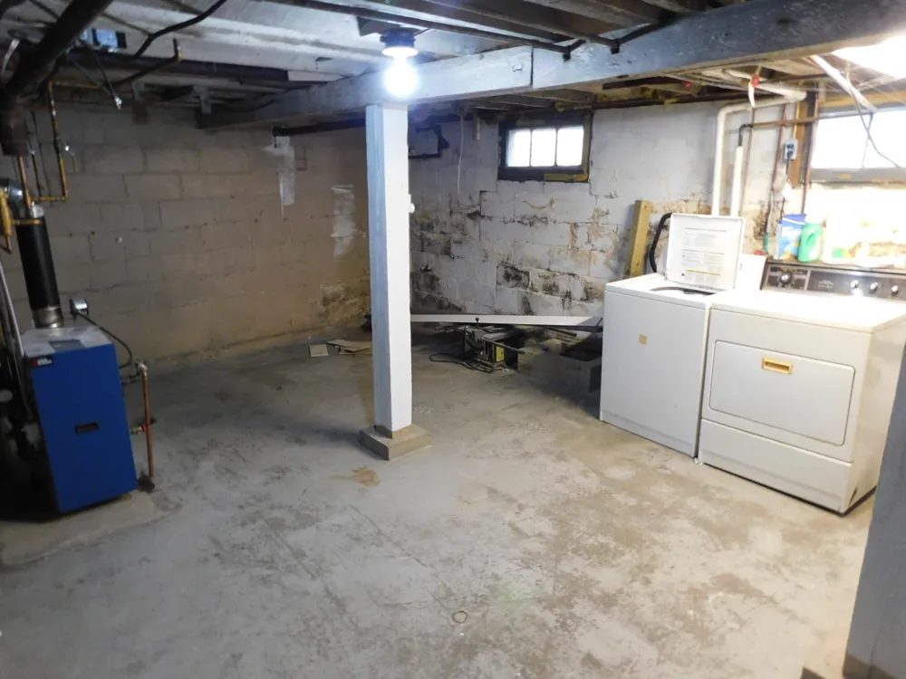 332 3rd Street Manistee City, MI 49660