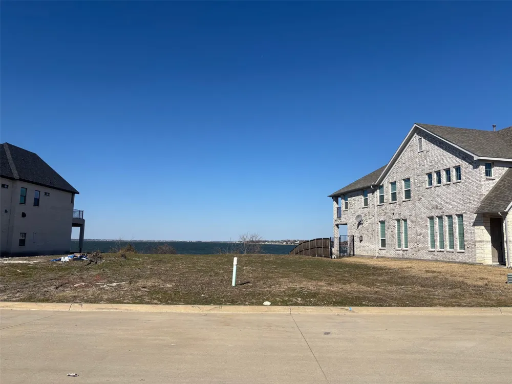 18100 Lakefront Court Forney, TX 75126