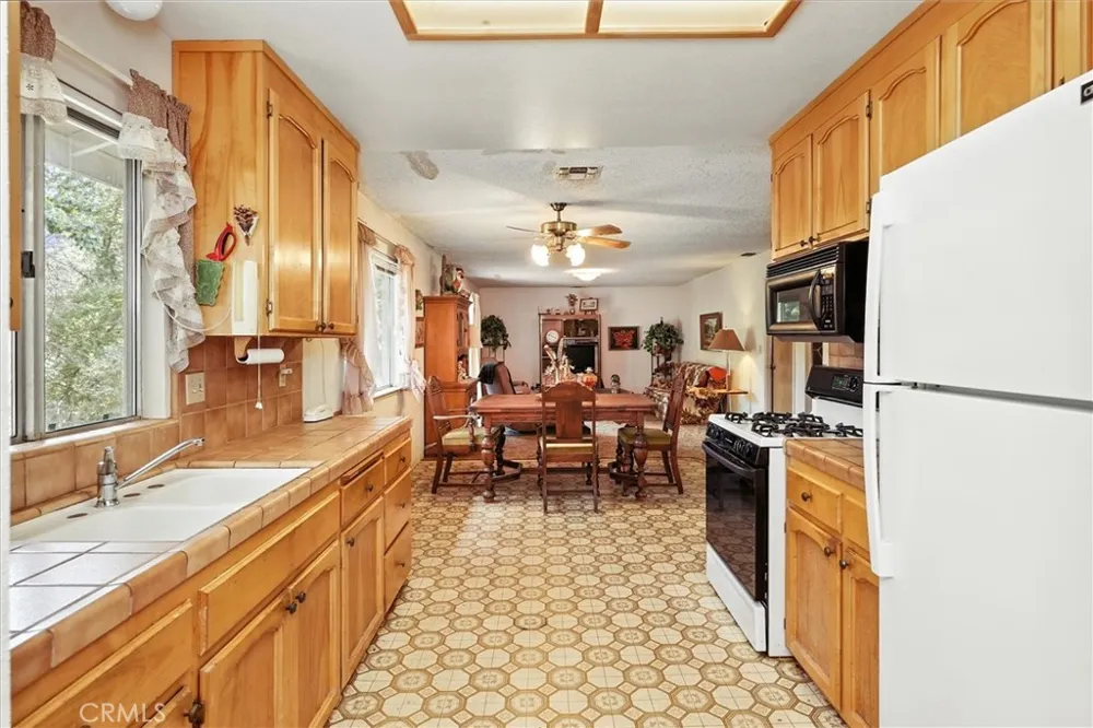 59556 Cascadel North Fork, CA 93643