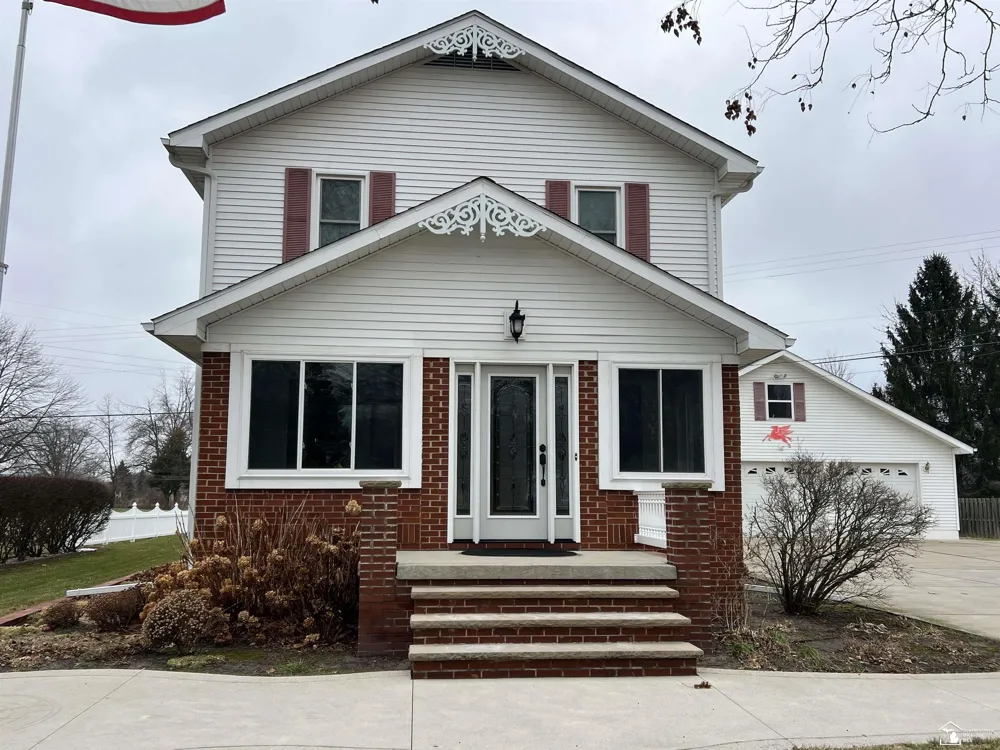 4011 Bluebush Road Raisinville Township, MI 48162