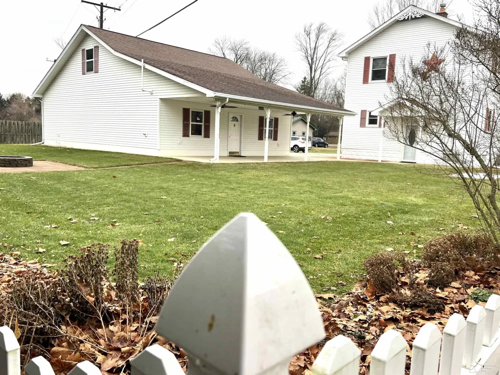 4011 Bluebush Road Raisinville Township, MI 48162