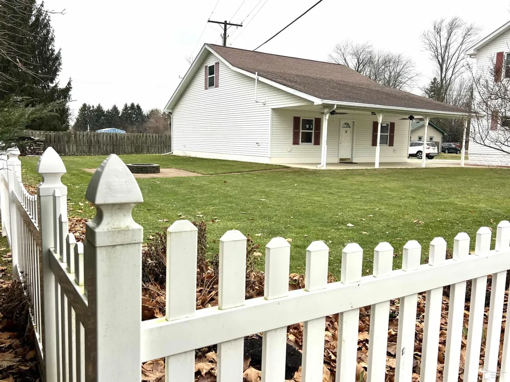 4011 Bluebush Road Raisinville Township, MI 48162