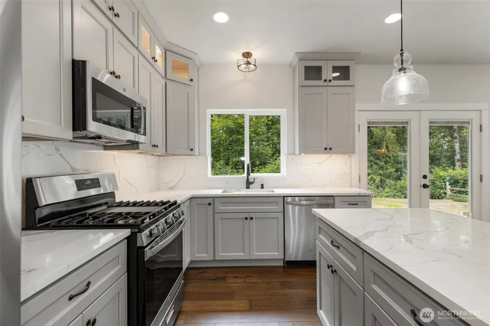 36651 Tamarack Drive NE Hansville, WA 98340