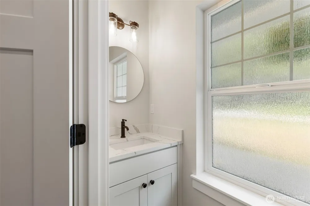 36651 Tamarack Drive NE Hansville, WA 98340