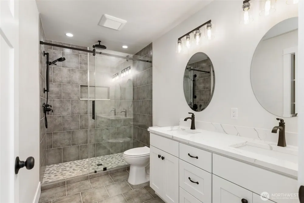36651 Tamarack Drive NE Hansville, WA 98340