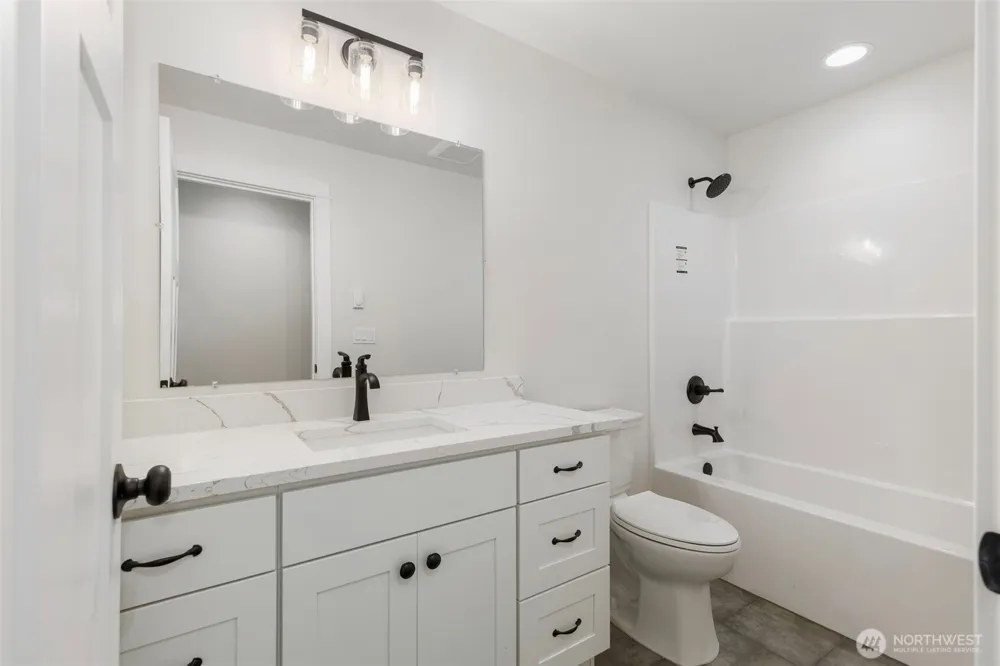 36651 Tamarack Drive NE Hansville, WA 98340