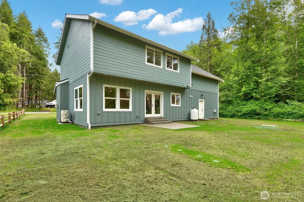 36651 Tamarack Drive NE Hansville, WA 98340