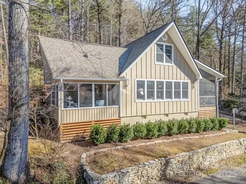40 Toxaway Landing Drive Lake Toxaway, NC 28747