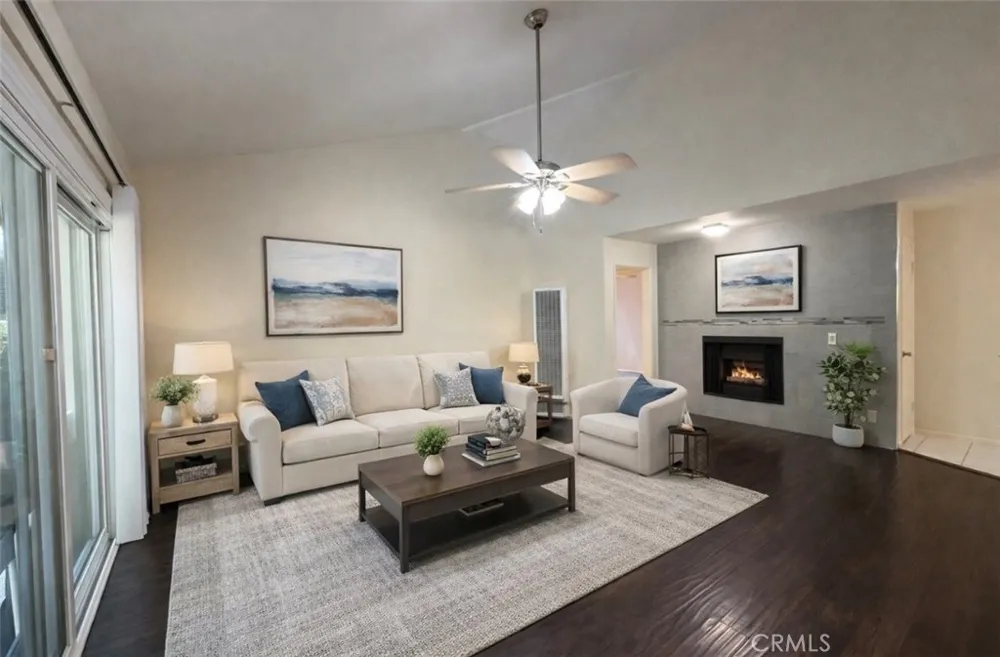 7013 Haskell Van Nuys, CA 91406