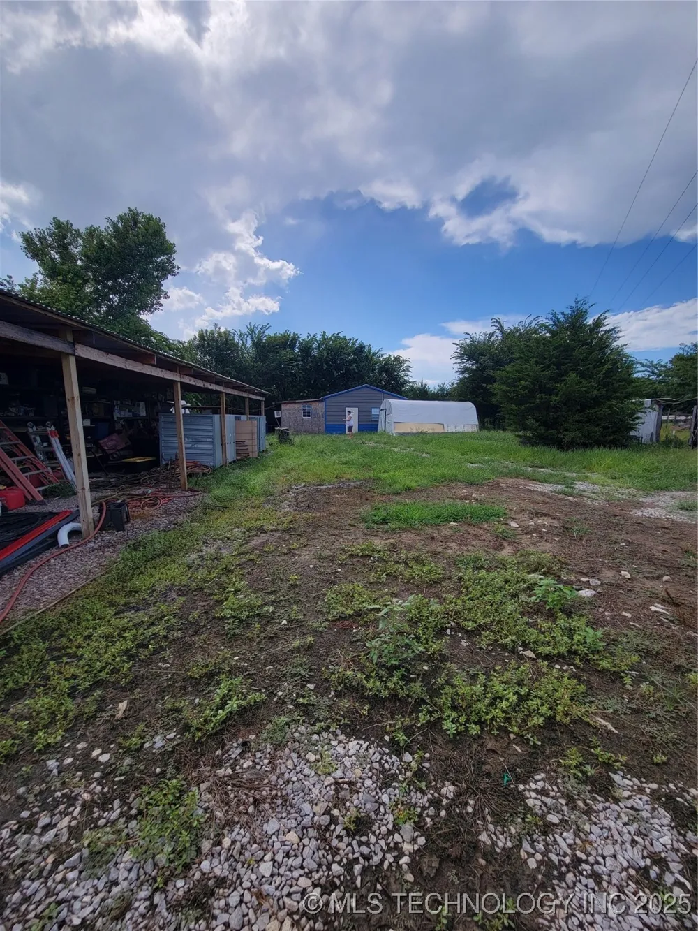 28761 Johnson Road Maud, OK 74854