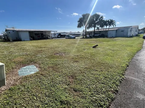 56007 Amparo Bay