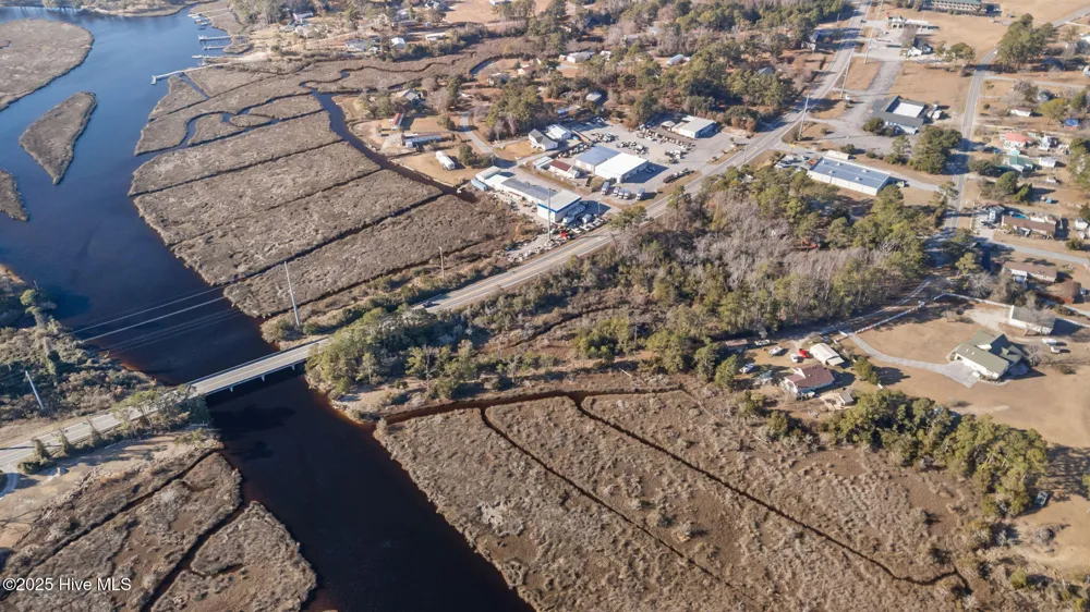 118 Whitehouse Fork Road Peletier, NC 28584