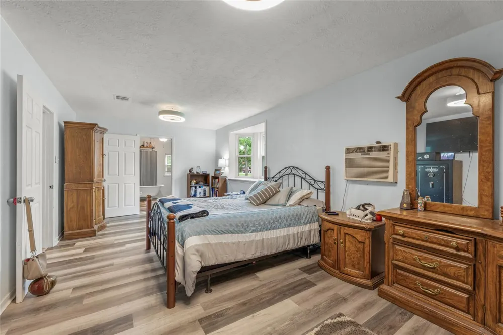 703 Pecan Valley Drive Wharton, TX 77488