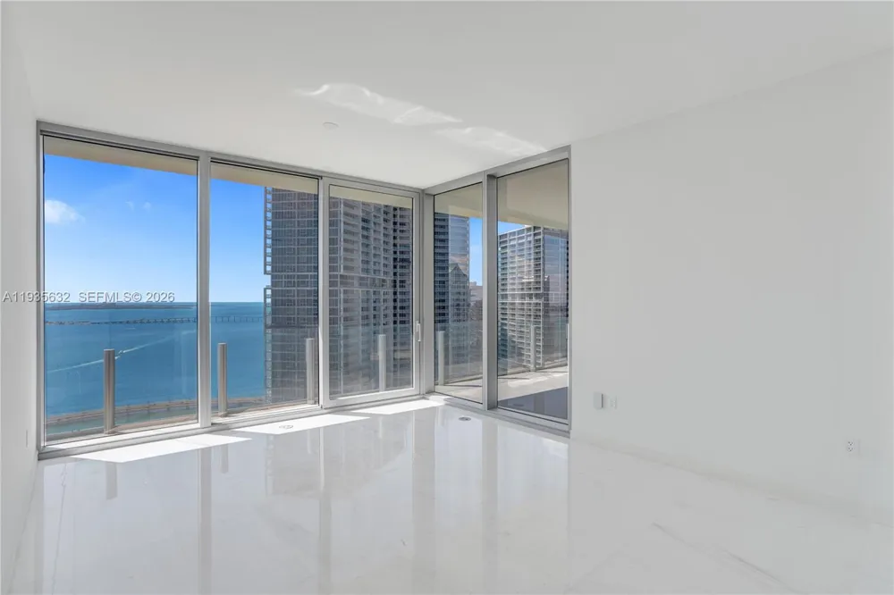 300 Biscayne Blvd Way #3704C Miami, FL 33131