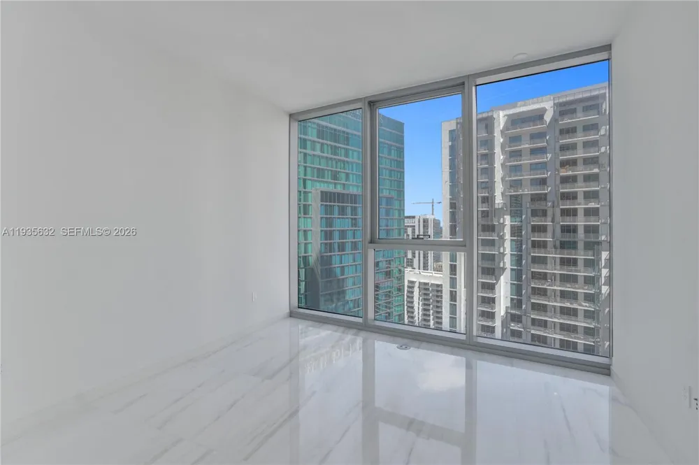 300 Biscayne Blvd Way #3704C Miami, FL 33131