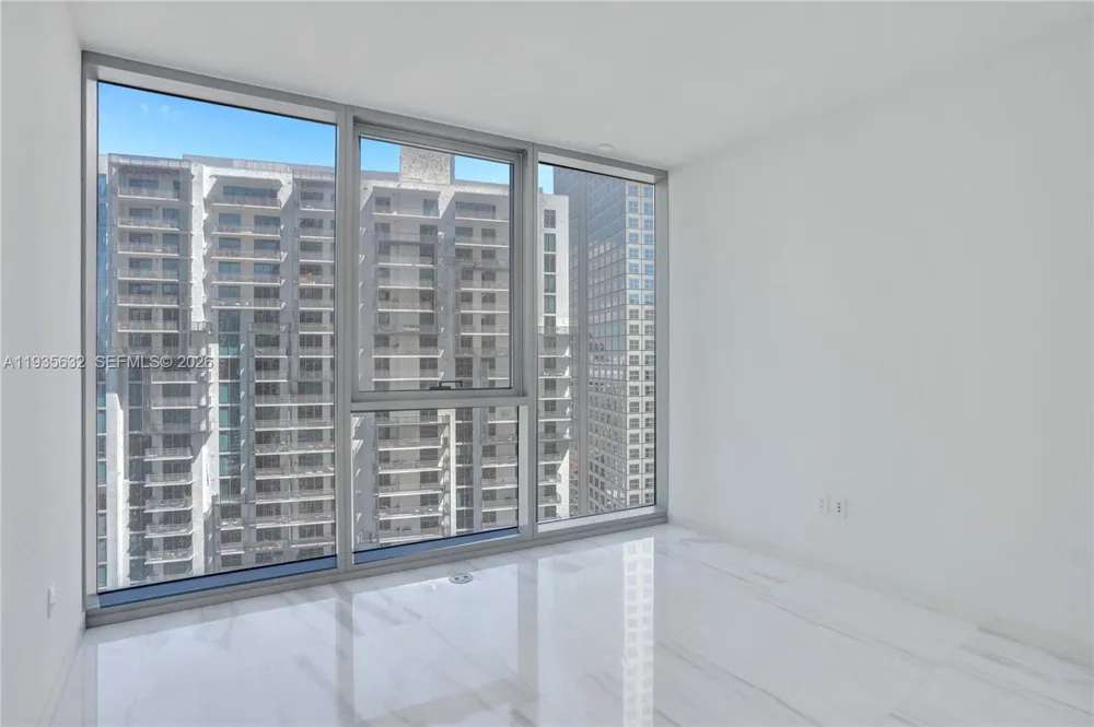 300 Biscayne Blvd Way #3704C Miami, FL 33131