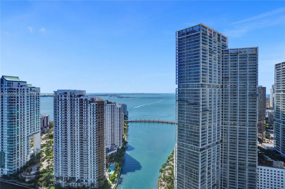 300 Biscayne Blvd Way #3704C Miami, FL 33131