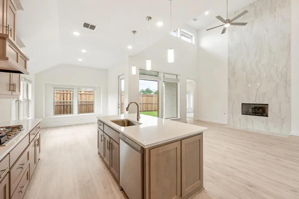 2300 Legacy Oaks Lane Bedford, TX 76021