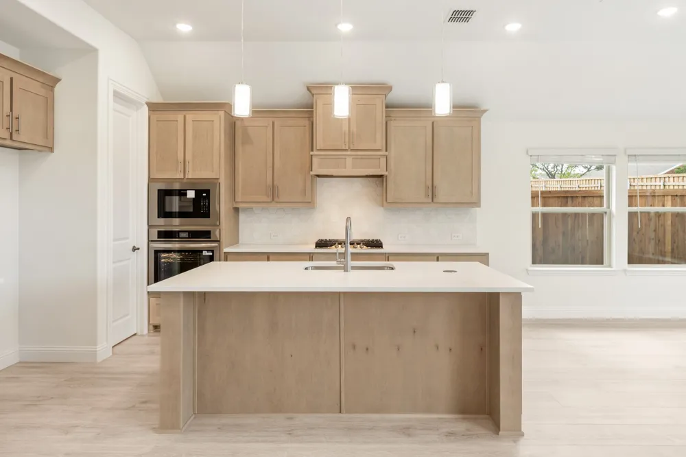 2300 Legacy Oaks Lane Bedford, TX 76021