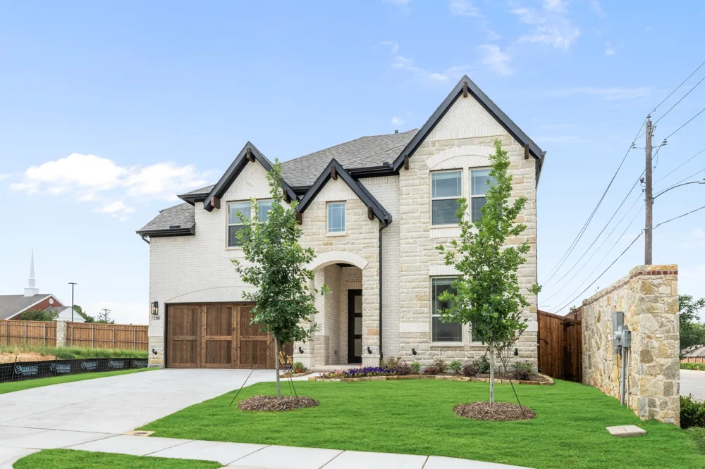 2300 Legacy Oaks Lane Bedford, TX 76021