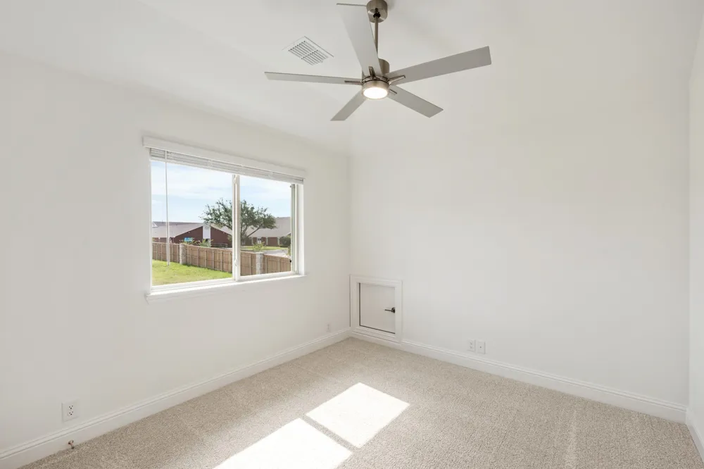 2300 Legacy Oaks Lane Bedford, TX 76021