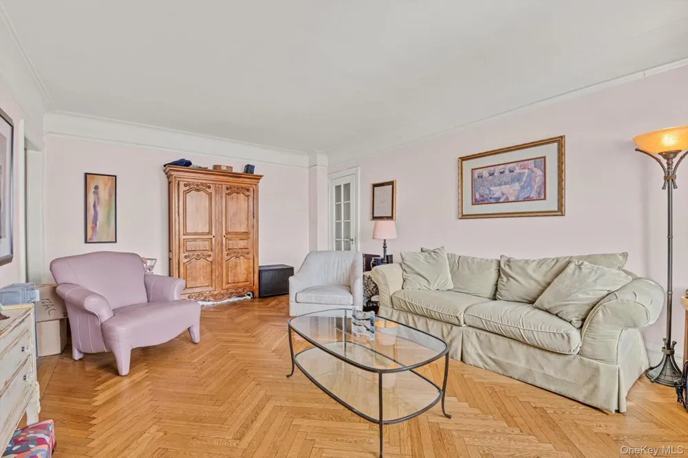 390 Riverside Drive #12AC New York (Manhattan), NY 10025