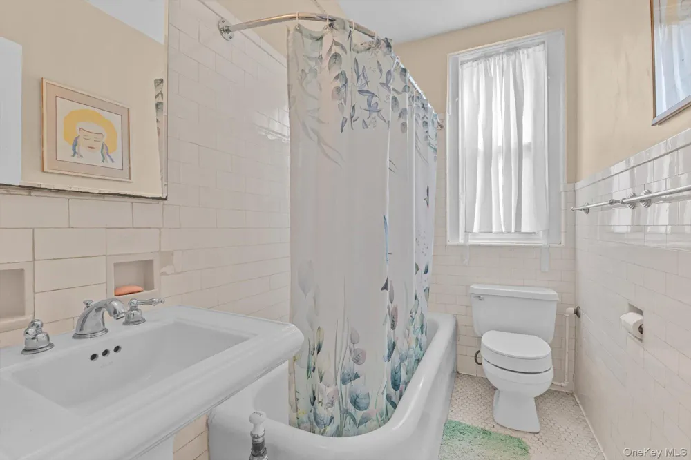 390 Riverside Drive #12AC New York (Manhattan), NY 10025