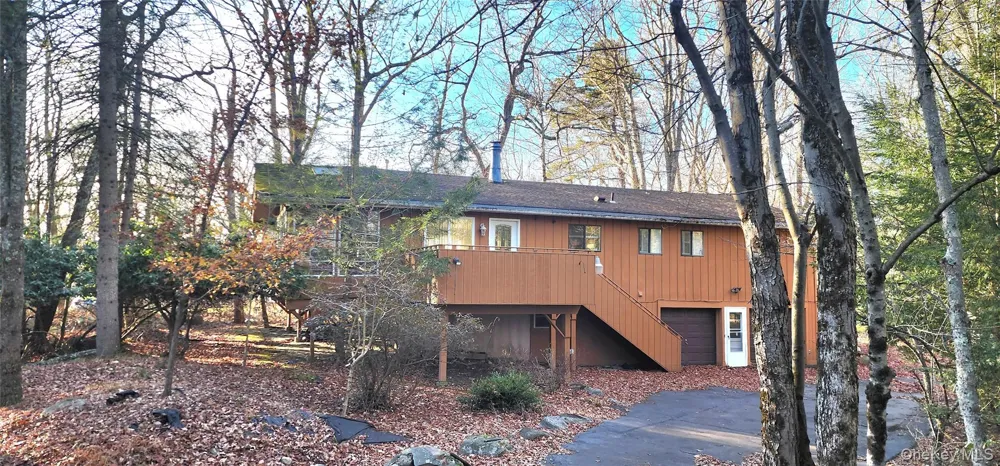 63 Pebble Path Rock Hill, NY 12775