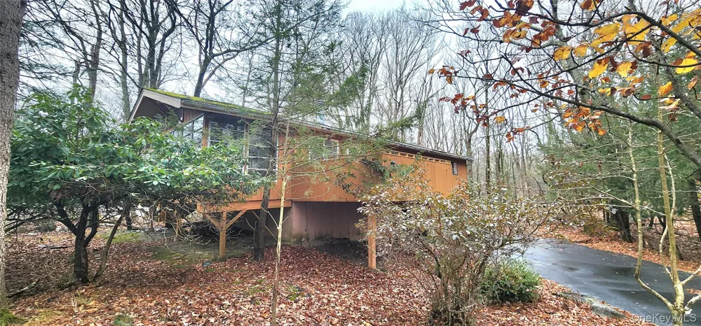 63 Pebble Path Rock Hill, NY 12775