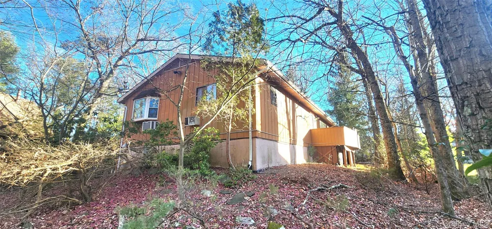 63 Pebble Path Rock Hill, NY 12775