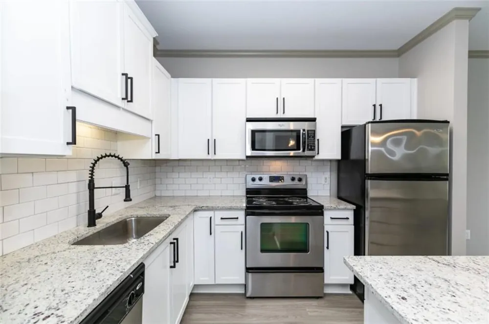 1000 Ashwood Parkways #1409 Dunwoody, GA 30338