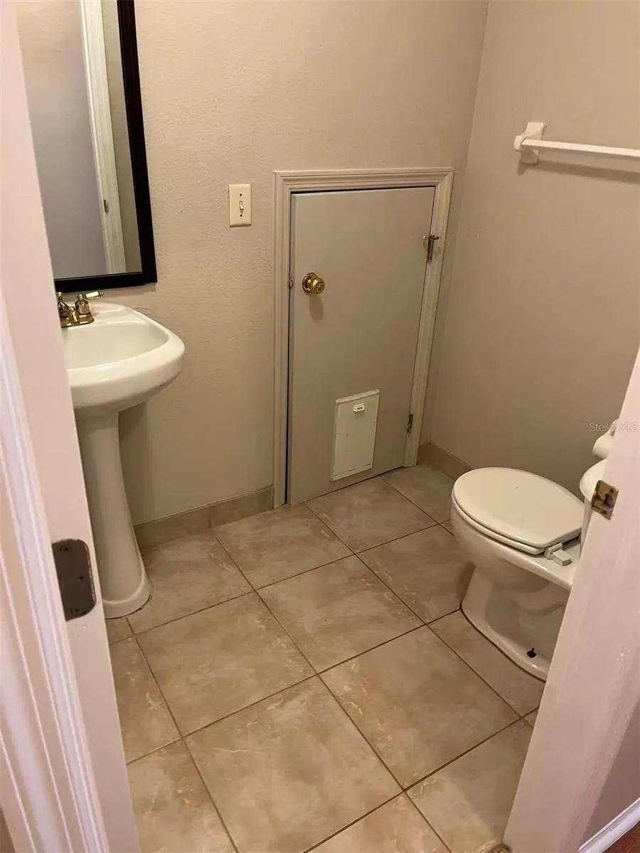 2030 FLUORSHIRE DRIVE Brandon, FL 33511