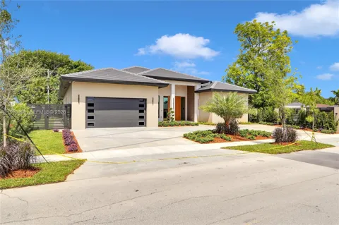 1130 SW 86th Ct