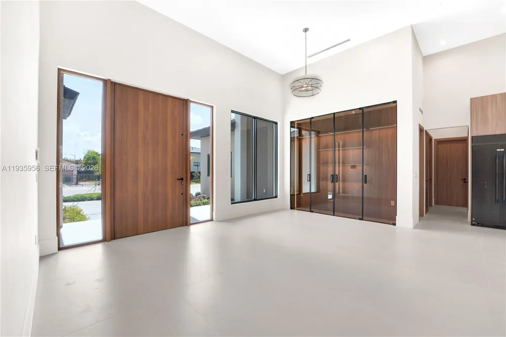 1130 SW 86th Ct Miami, FL 33144