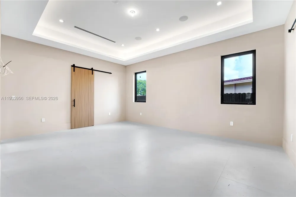 1130 SW 86th Ct Miami, FL 33144