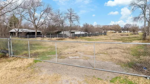 11709 Terry Drive