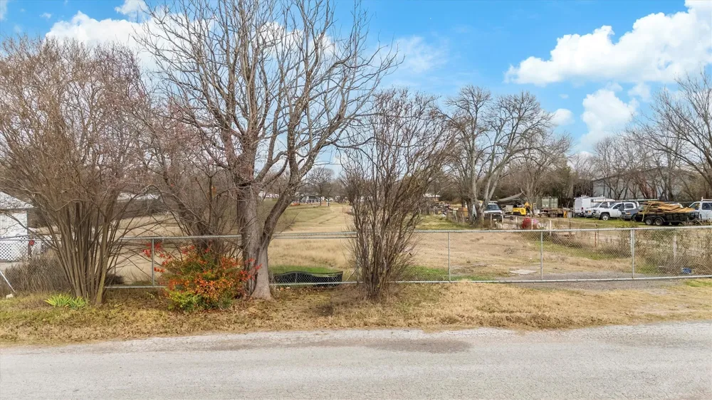 11709 Terry Drive Balch Springs, TX 75180
