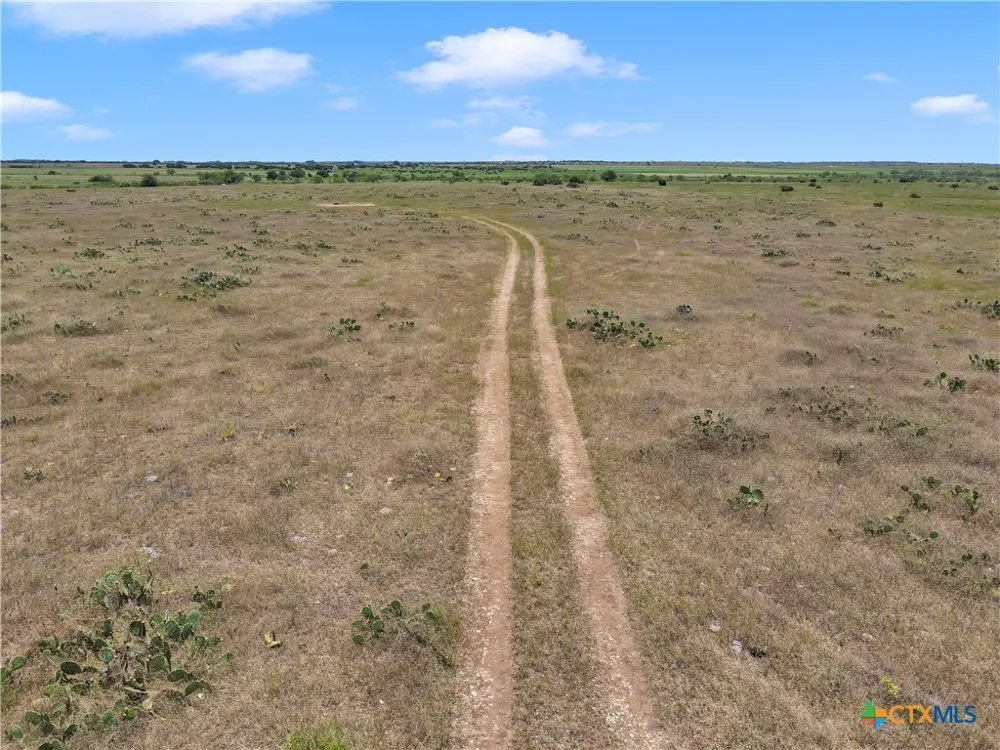 11064 County Road 210 Bertram, TX 78605
