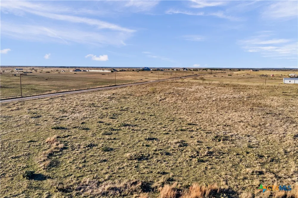 11064 County Road 210 Bertram, TX 78605