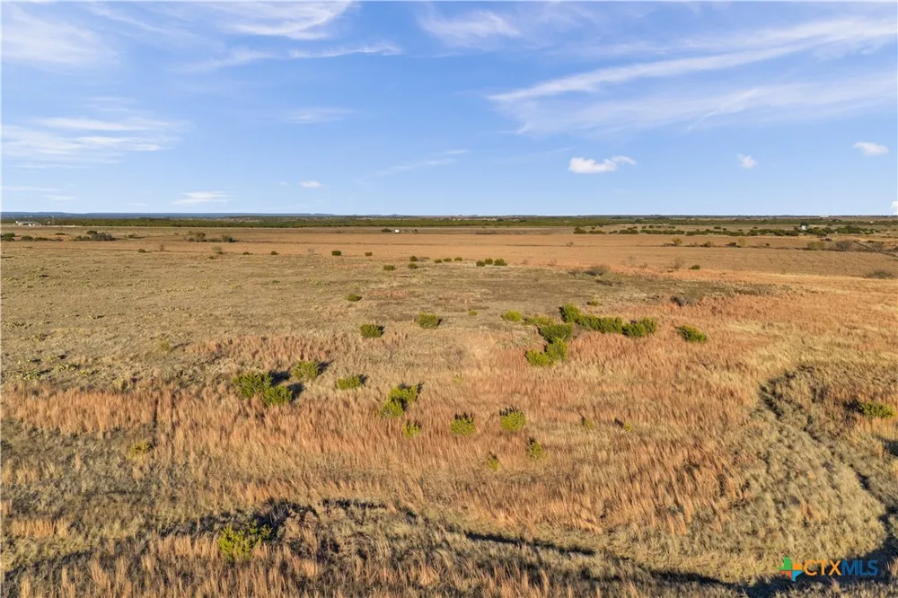 11064 County Road 210 Bertram, TX 78605