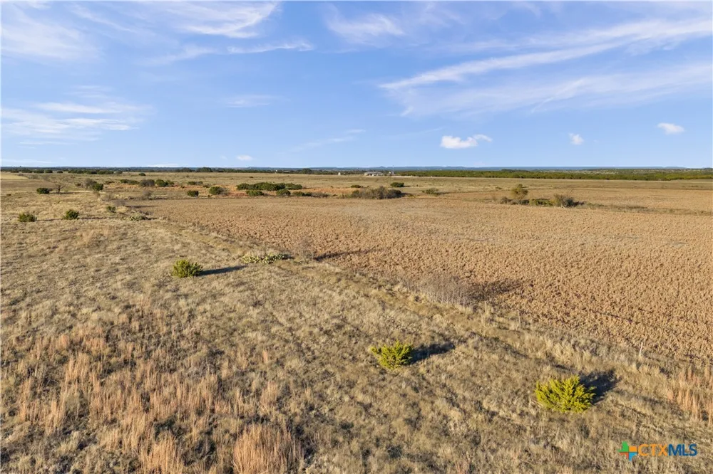 11064 County Road 210 Bertram, TX 78605